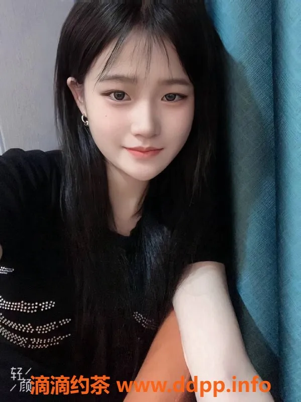 长沙楼凤-长沙雨花区飘飘，18岁160cm，45kg，服务贴心