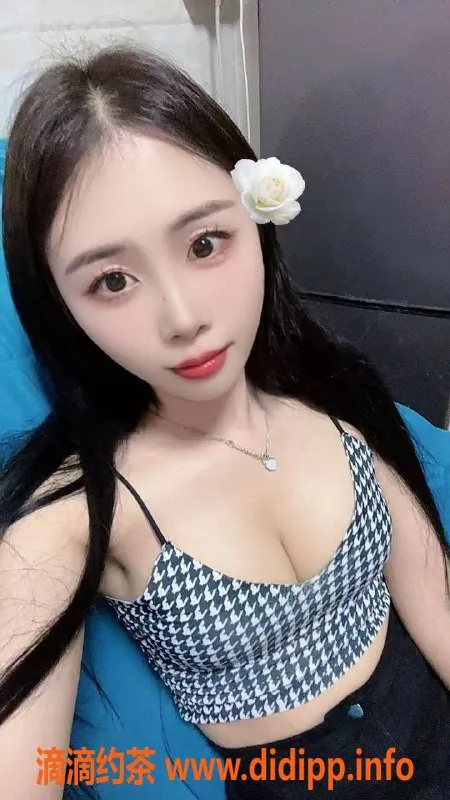 广州楼凤-荔湾区雅静，550元大胸御姐服务