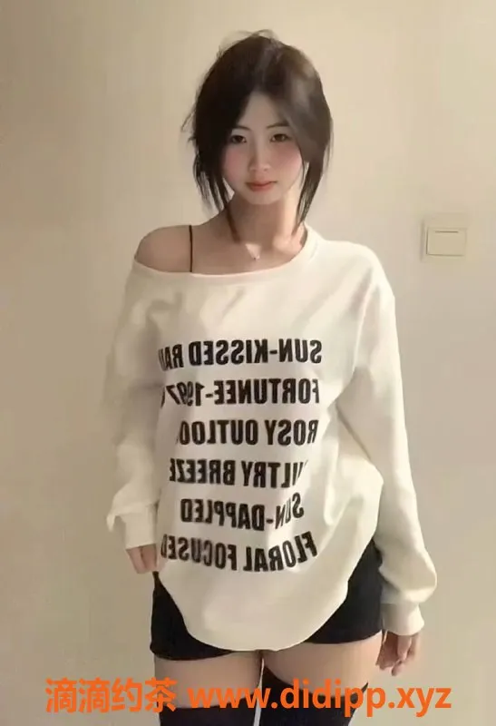 杭州楼凤-上城小鱼儿，甜美可人，私聊优惠等你来！