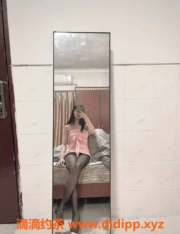 深圳楼凤-龙华晓晓，身材火辣，服务超赞