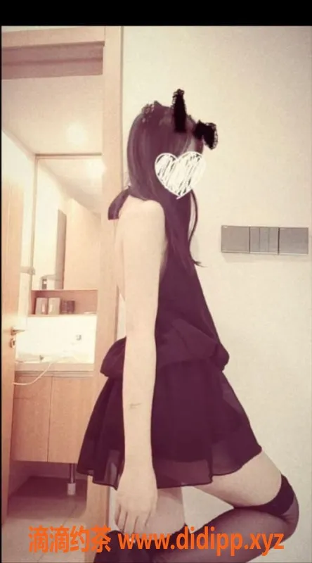 长沙楼凤-嫩妹小萱，160cm/49kg，600p起，开福区等你来