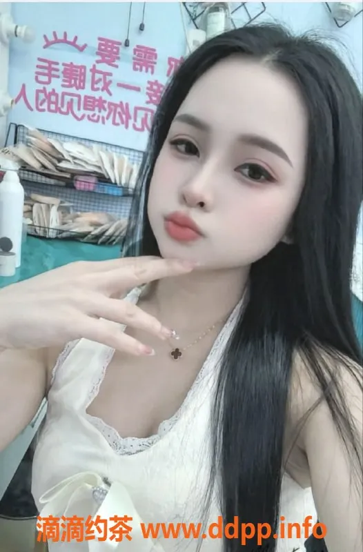 深圳楼凤-宝安23岁萱萱，163高，42重，36C，服务优质