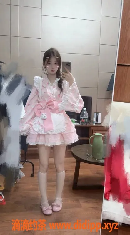 杭州楼凤-上城嫩妹茜茜，69互舔超享受