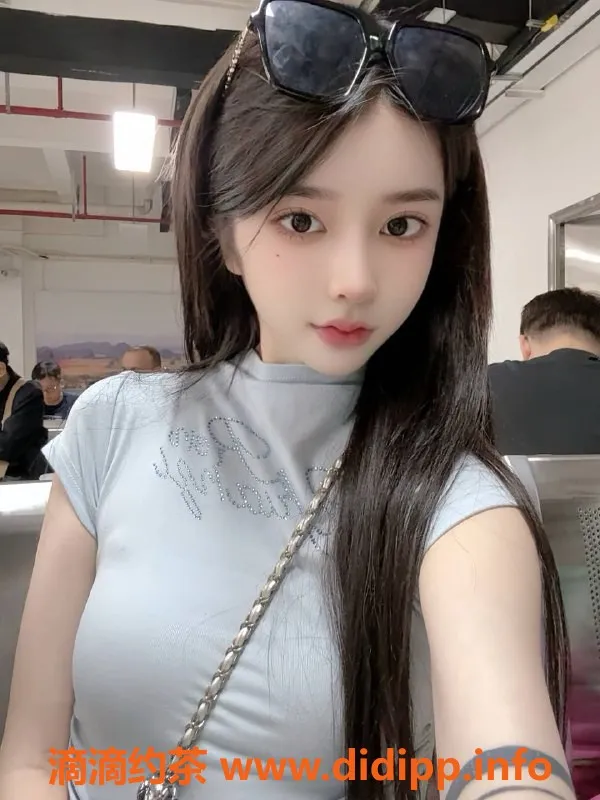 广州楼凤-天河小宝，课费700p/1400pp，服务超赞