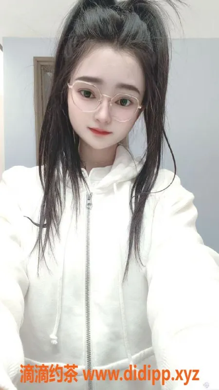 南昌楼凤资源信息,柳曼，26岁160cm娇小美人，精选多项服务等你体验