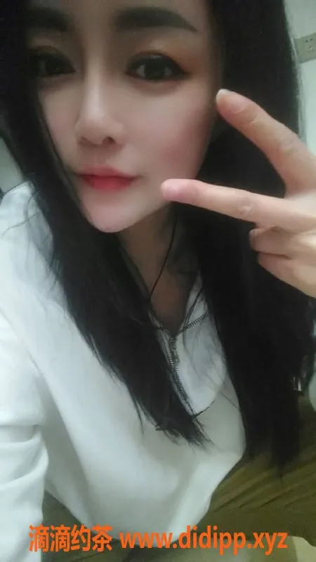 苏州楼凤-万达附近的小黑裙，绝对不容错过！