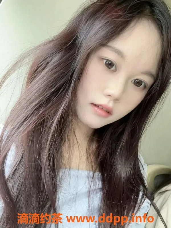 珠海楼凤-何禾-优雅气质、迷人服务，期待你的光临