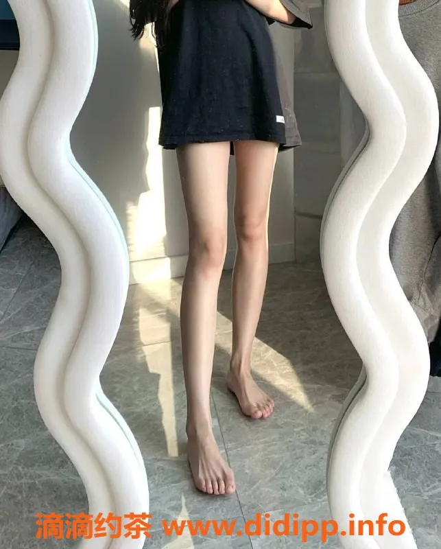 上海楼凤-普陀小鱼：18岁，170高，1400元起，尽享服务