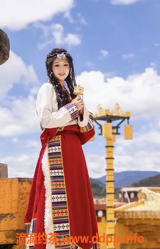 成都楼凤-成华区佩佩，大奶车嫩妹，6p起约