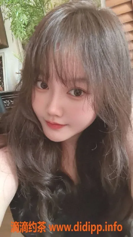 广州楼凤资源信息,天河奶糖白兔，爆乳服务只需700