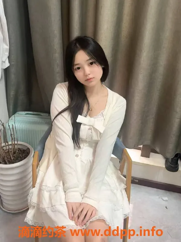 重庆楼凤资源信息,渝北琪琪，18岁，163cm，98斤，B+胸，鸳鸯浴服务