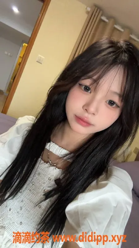 广州楼凤-佛山夏菲儿，700起蛇吻服务等你来试