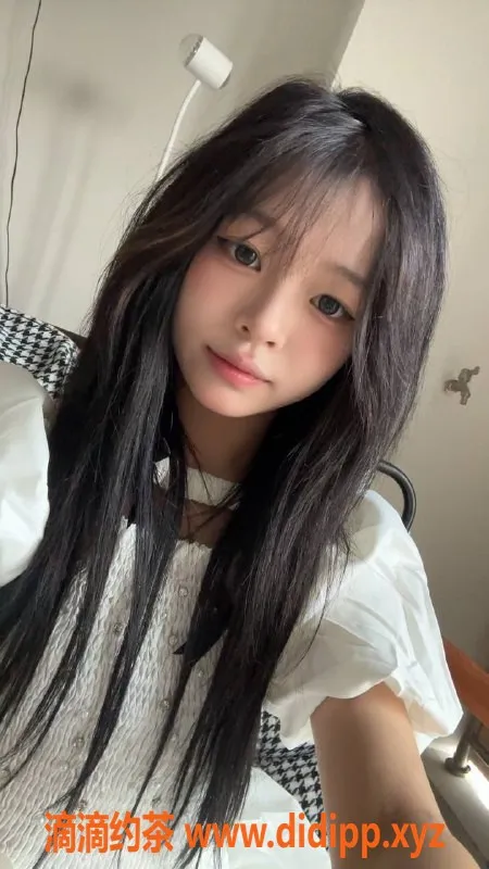 广州楼凤资源信息,佛山夏菲儿，700起蛇吻服务等你来试