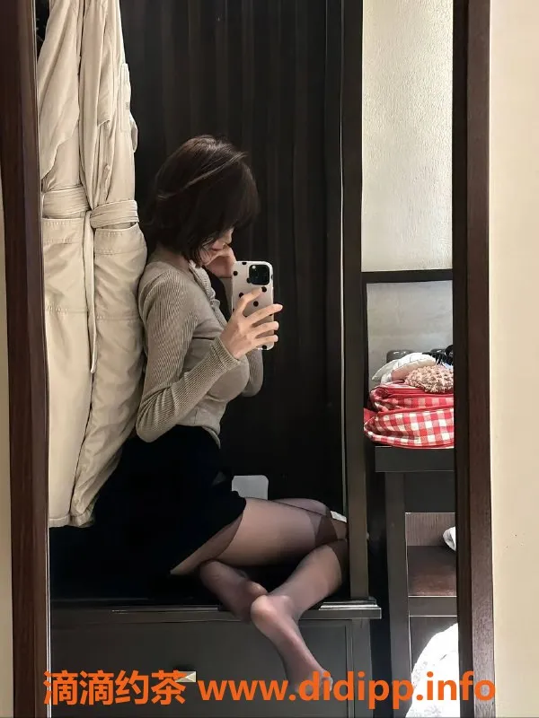 北京楼凤-北京甜筒 178大长腿 真实D杯