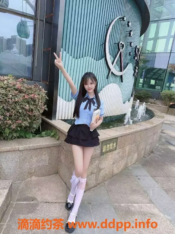 深圳楼凤-龙华区23岁医美老师瑶瑶，身高165，茶水费600