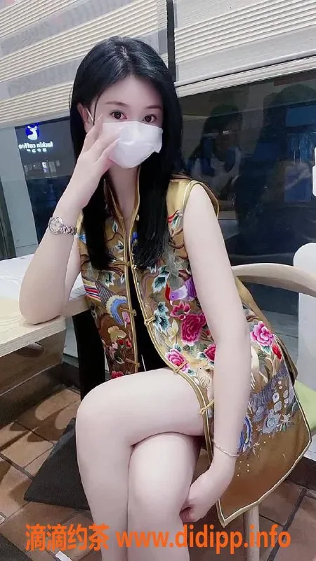 成都楼凤-云中月，武侯区26岁御姐，170cm胸围D，超诱人！