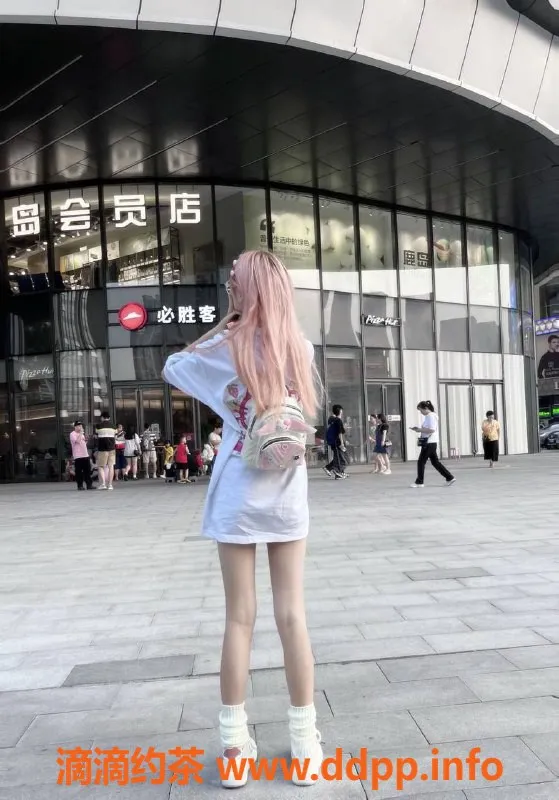 成都楼凤-武侯区嫩妹林宝，新号6p自聊优惠服务