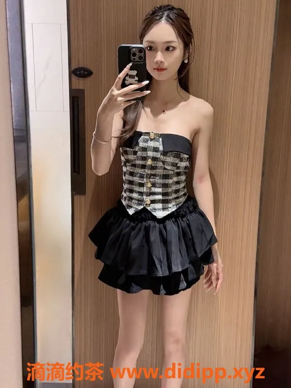 广州楼凤-白云婉婉，18岁160cm，茶水费8米40分钟