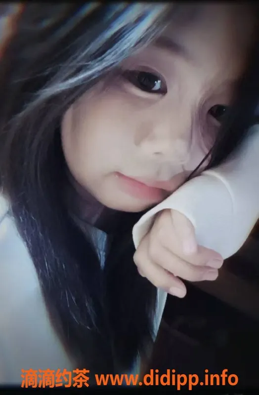 成都楼凤资源信息,成华区微坦嫩妹紫萱，170cm大奶服务超赞！