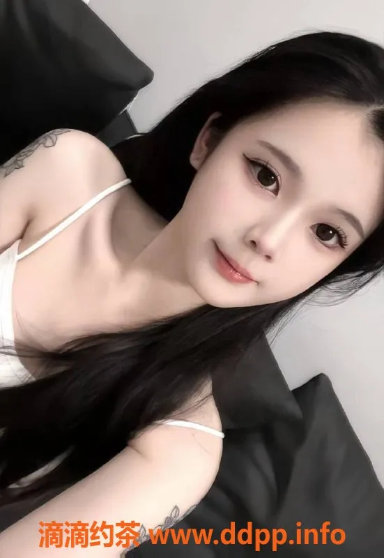 广州楼凤-越秀小甜甜，9P嫩妹享鸳鸯浴服务