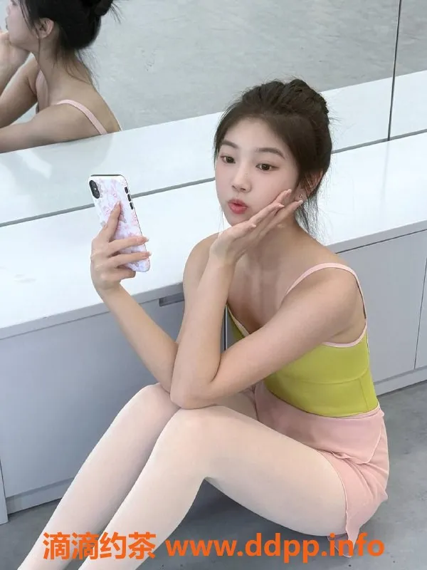 杭州楼凤-杭州小薯条，19岁163cm白皙女友体验，仅1500元起