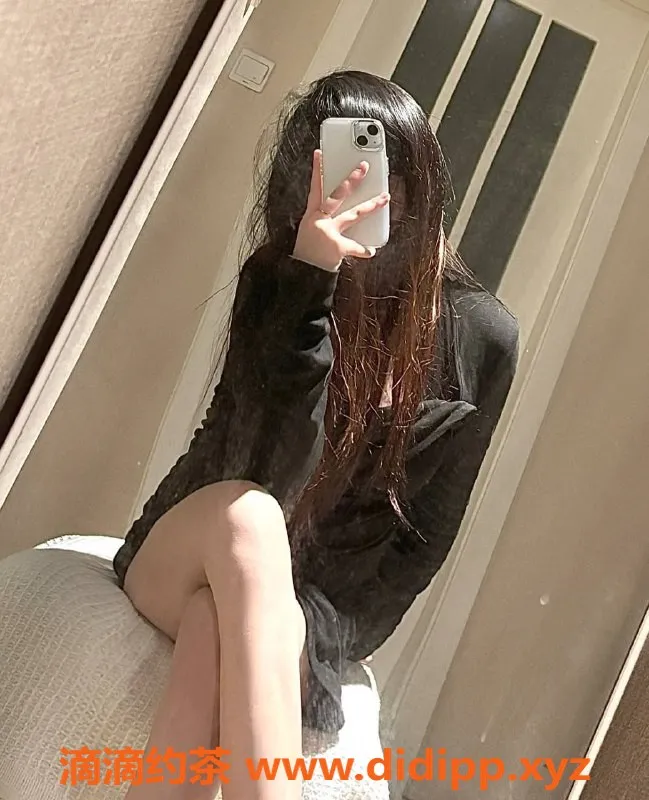 成都楼凤-天府三街19岁嫩妹思思，6P超值体验