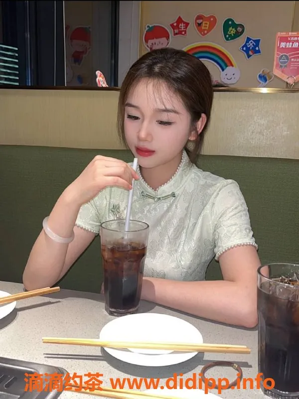 广州楼凤-广州金沙洲白兔兔，700起，优质服务体验