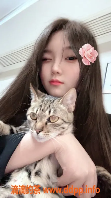 广州楼凤-天河小雪，600元私聊的小嫩妹