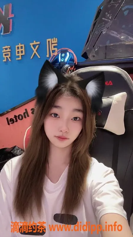 广州楼凤-天河嫩妹诗恩，视频验证，700元体验！