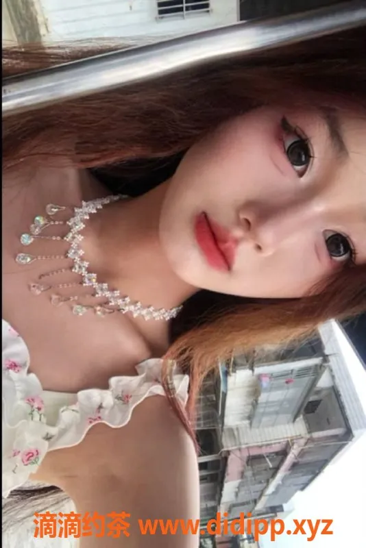 东莞楼凤-大朗小嫩芽，800元引体入胜服务