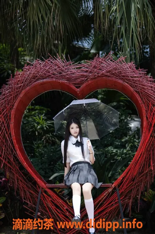 厦门楼凤-湖里区韩初梦，电报老师6张验证陪玩