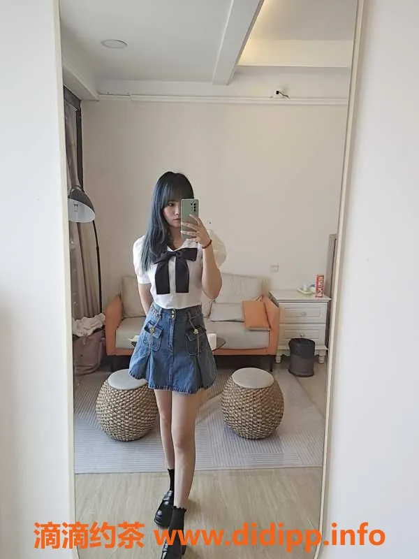 广州楼凤-广州白云微微 25岁 162cm 50kg 性感服务