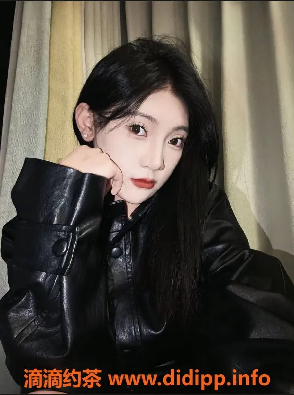 成都楼凤资源信息,武侯区依依，19岁 C罩杯嫩妹服务，7P起