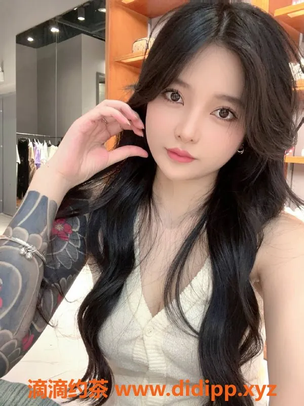 广州楼凤资源信息,天河御姐巧巧提供7P鸳鸯浴服务