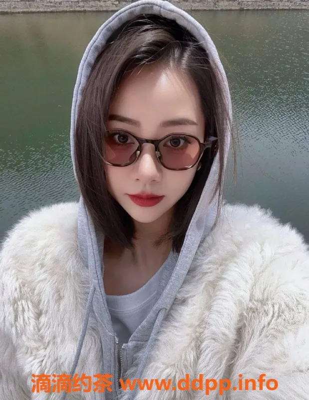 广州楼凤-番禺御姐卡卡，800P体验双修服务