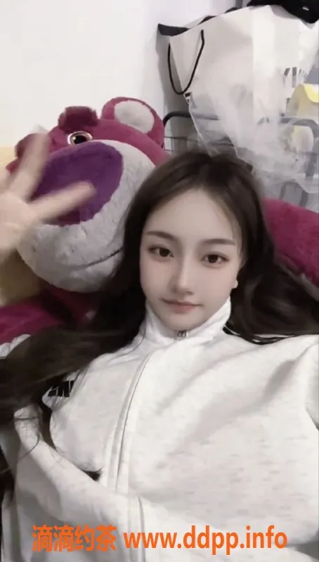 成都楼凤资源信息,25岁零依，三瓦窑御姐，颜值爆表！