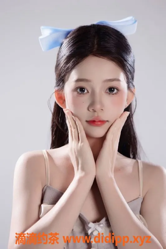 杭州楼凤-小土豆外卖服务，142cm珍稀萝莉