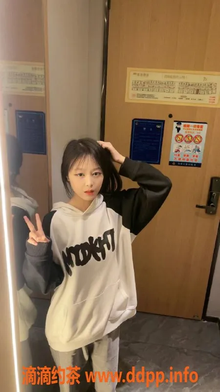 深圳楼凤-坂田小玲，优质服务等你来体验