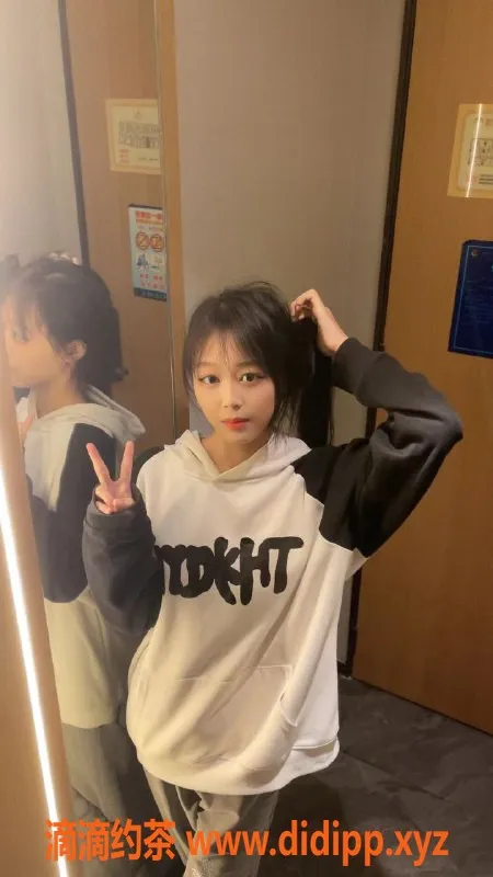 深圳楼凤-坂田小玲，优质服务等你来体验