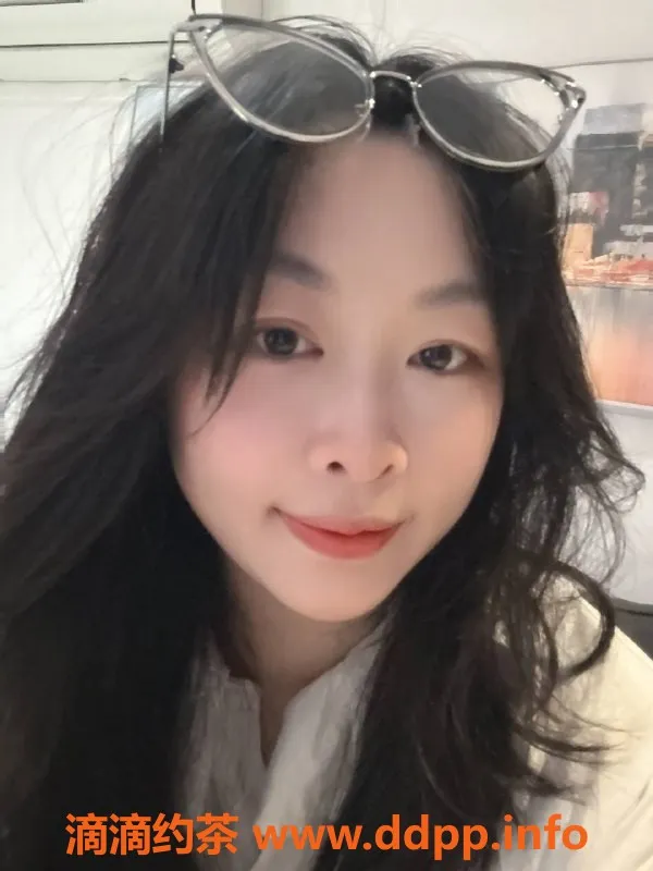 广州楼凤资源信息,越秀嫩妹刘妤淇视频验证，700元约起！