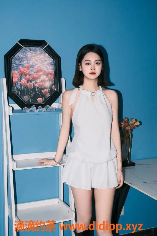 杭州楼凤-上城区如烟，巨乳嫩妹，1000元体验舌吻服务