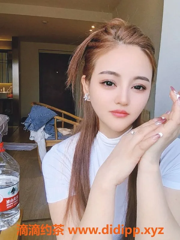 太原楼凤资源信息,太原飘飘，身材棒，服务超值，只需800元