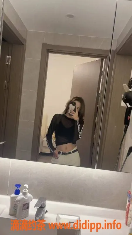 杭州楼凤-滨江茜茜，服务热情，私聊轻松预约