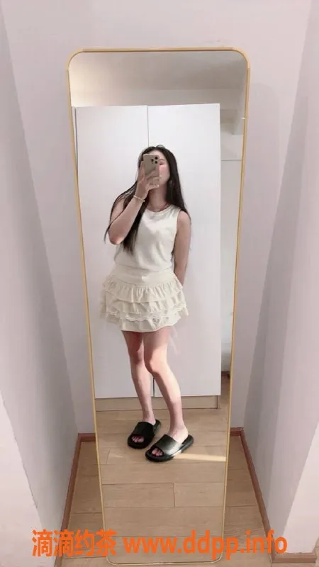 杭州楼凤-上城区依依，特惠价格P350，限2名名额