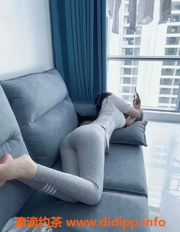 广州抓龙筋-白云三元里27岁小妹，165cm/45kg，精油按摩服务