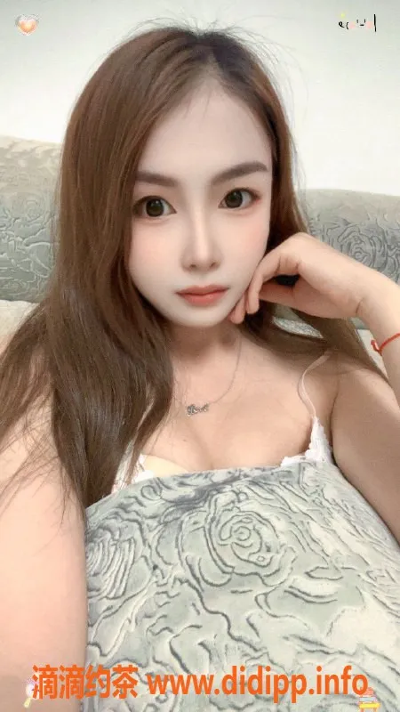 广州楼凤-白云区26岁乐宝，162cm小湿妹，茶水费透明