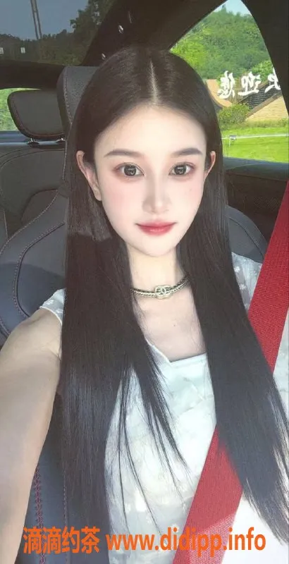 成都楼凤-锦江区御姐罗拉，170cm身材高挑，服务多样