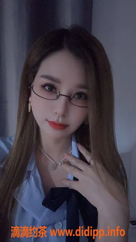 广州楼凤-天河御姐乐妍，视频验证，600元体验