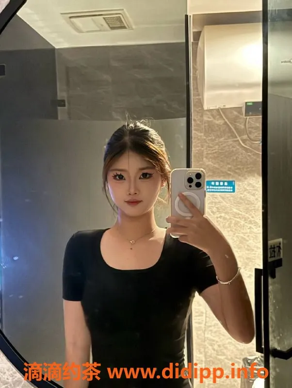 成都楼凤-锦江区兮兮，身高170，110斤大长腿嫩妹