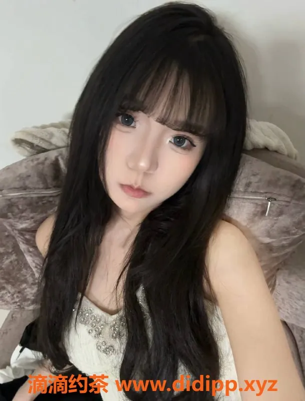 长沙楼凤-岳麓区小诺，500p嫩妹服务，亲切无套